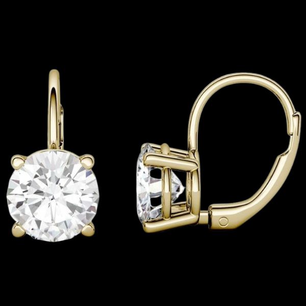 Classy diamond studs with interlock system