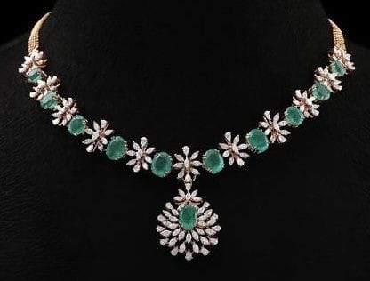 Regal Diamond Neckpiece with Floral Motifs