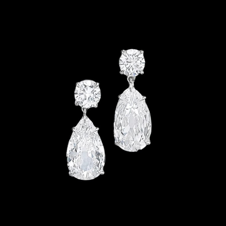 Enduring Allure: Brilliant Diamond Earstuds