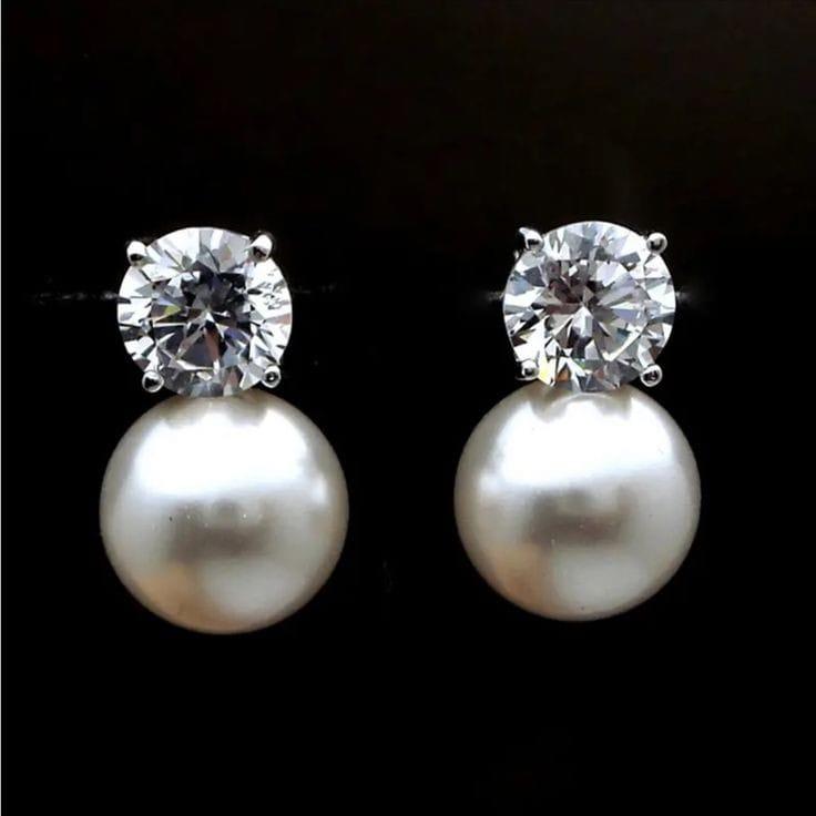 Pure Brilliance: Solitaire Diamond Earstuds