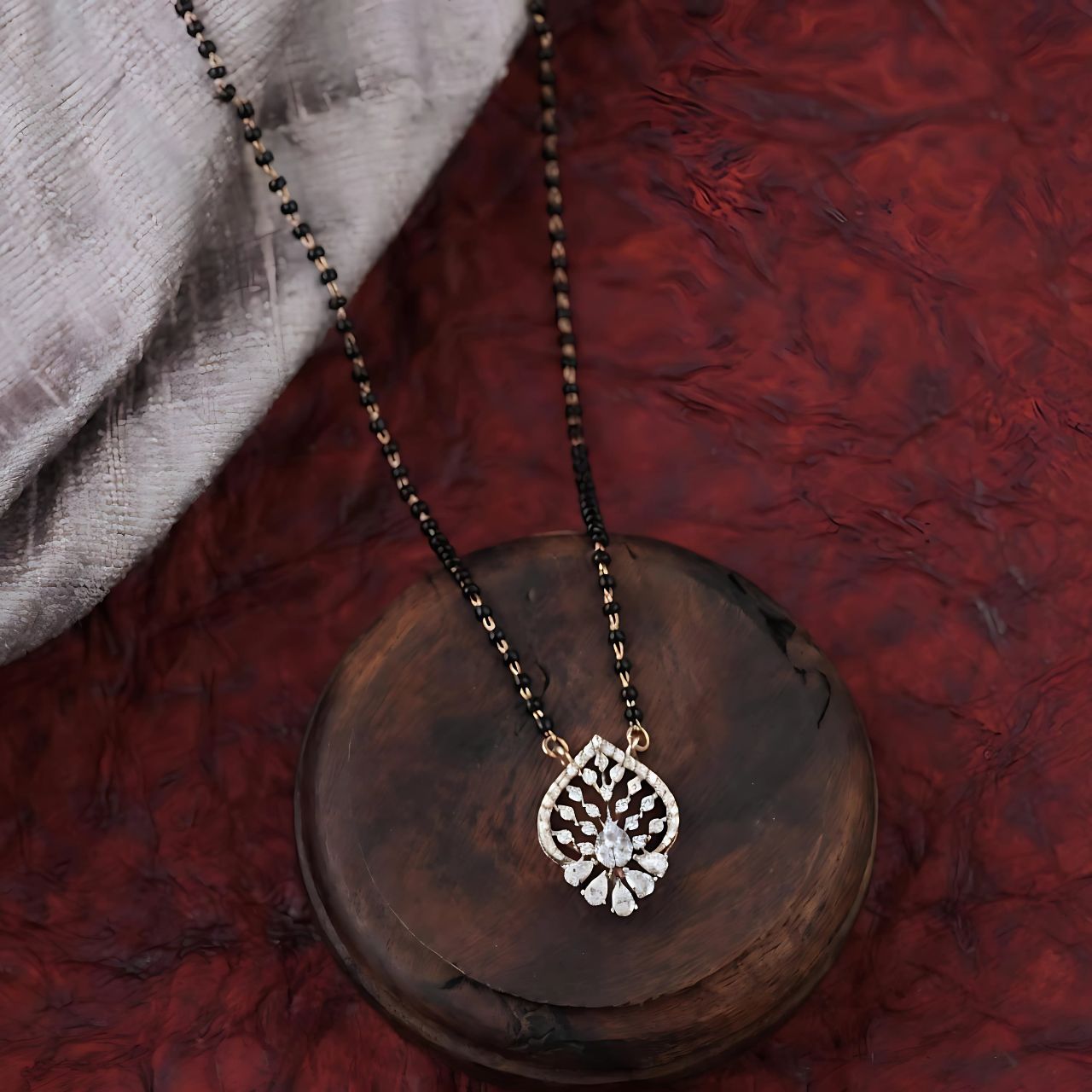 Minimal Diamond, Maximum Love
